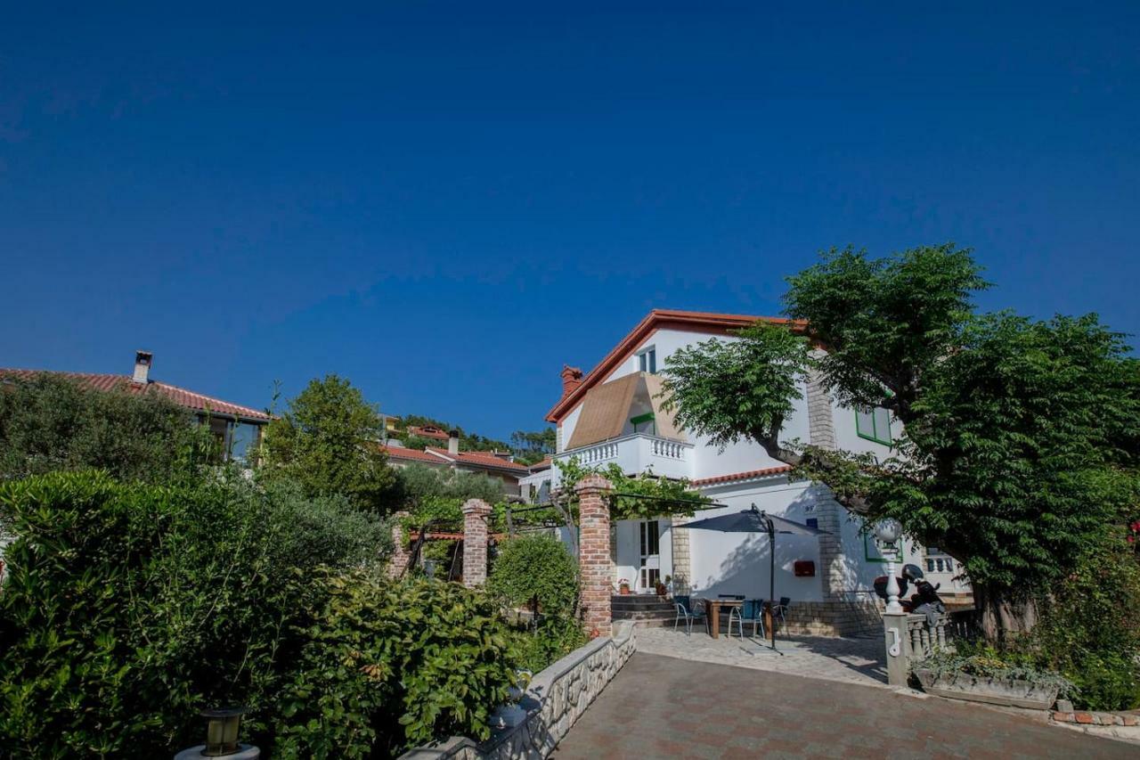 Apartman Marcela Palit Exterior foto